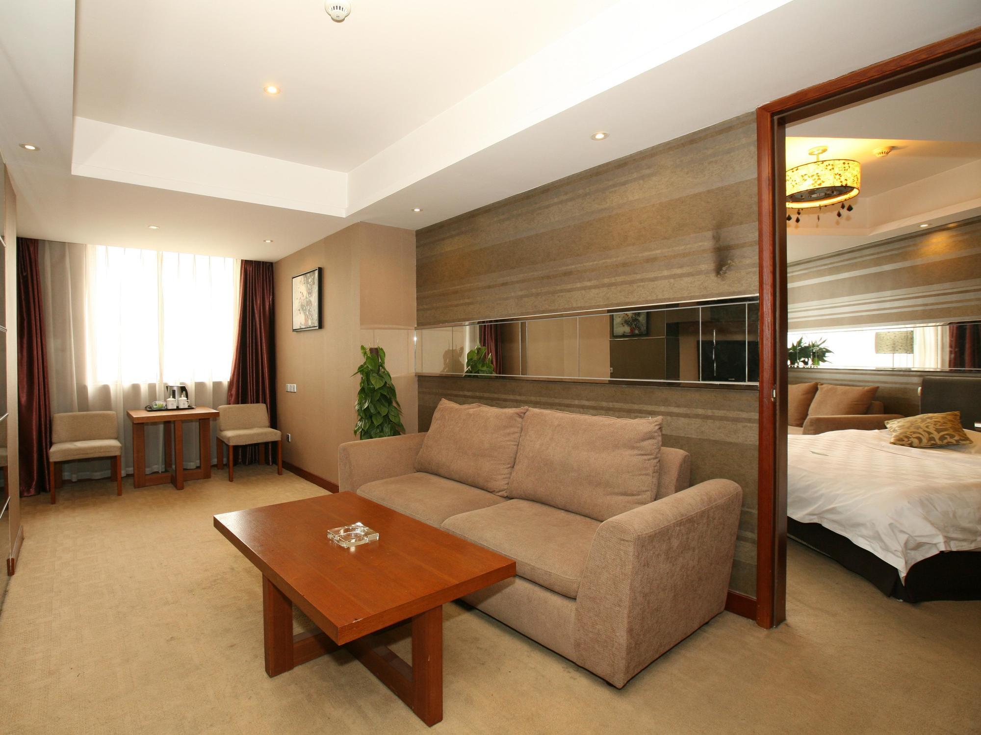 צ'נגדו Renli Hotel מראה חיצוני תמונה